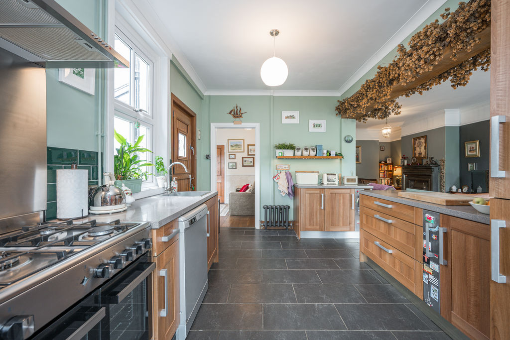 Kitchen- click for photo gallery